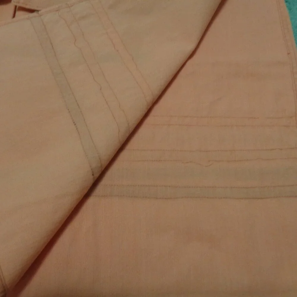 1950S VINTAGE PEACHY SMALL TABLECLOTH W A FEW STRIPES PLUS NAPKINS LOT